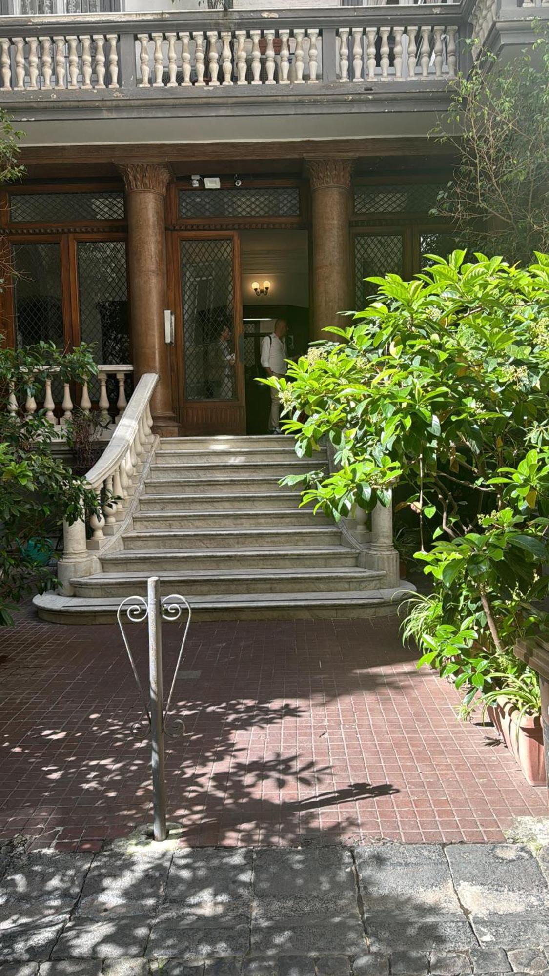 Serghouse Neapol Zewnętrze zdjęcie