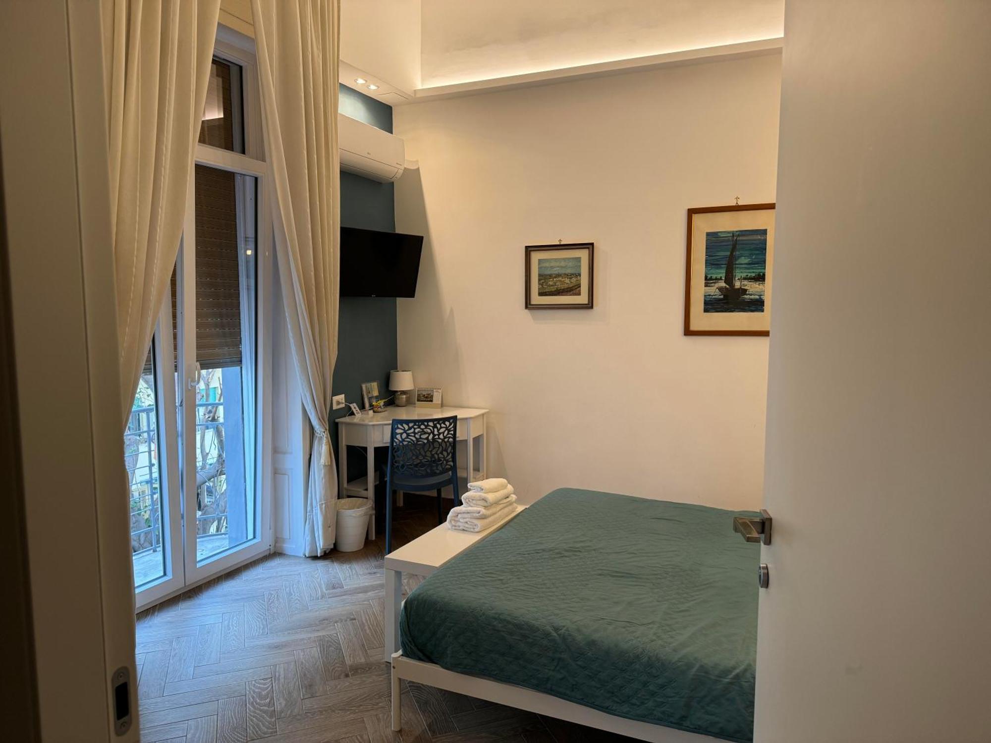 Serghouse Neapol Zewnętrze zdjęcie